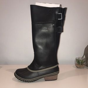 BRAND NEW SOREL WATERPROOF BOOTS